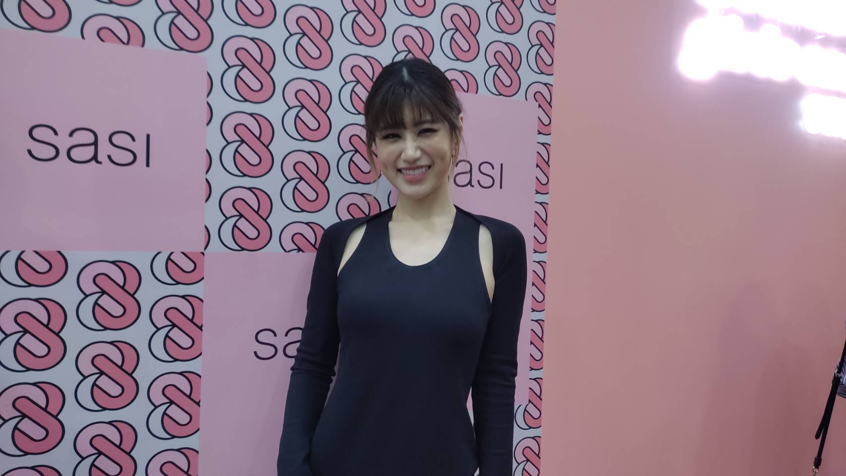 เฟย์ พรปวีณ์ อุ่นใจถ้าได้ทำงานคู่ บอย เผยคำที่ใช้เรียกแทนกัน เฟย์ พรปวีณ์ อุ่นใจถ้าได้ทำงานคู่ บอย เผยคำที่ใช้เรียกแทนกัน