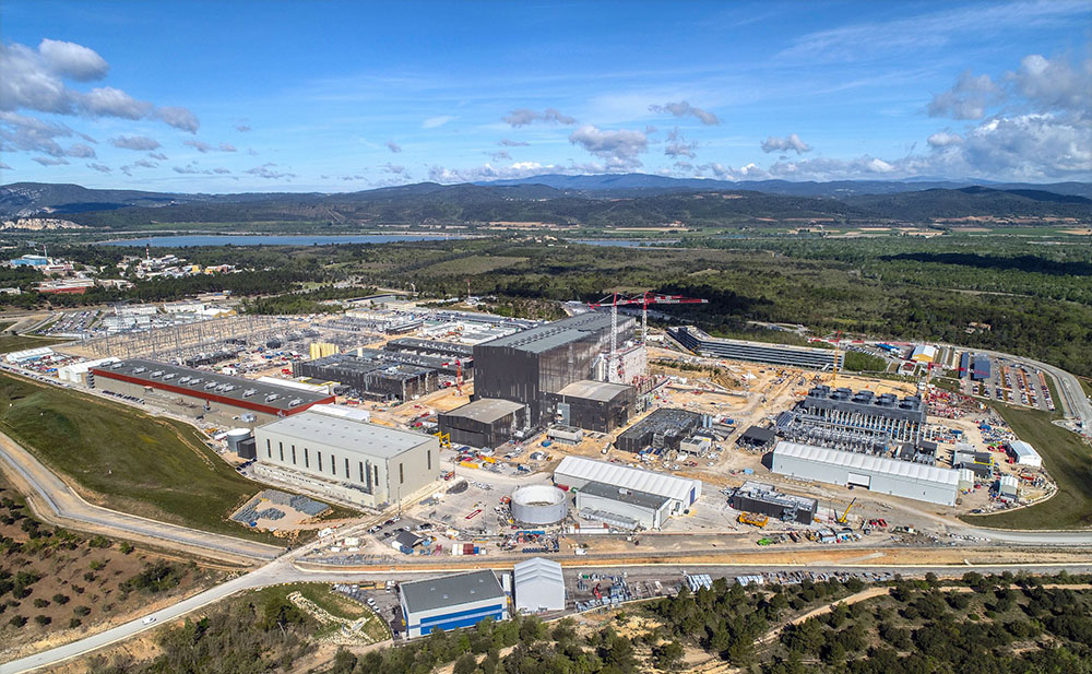 ITER เตรียมติดตั้งแม่เหล็กแรงสูงพลังมากกว่าสนามแม่เหล็กโลก 280,000 เท่า