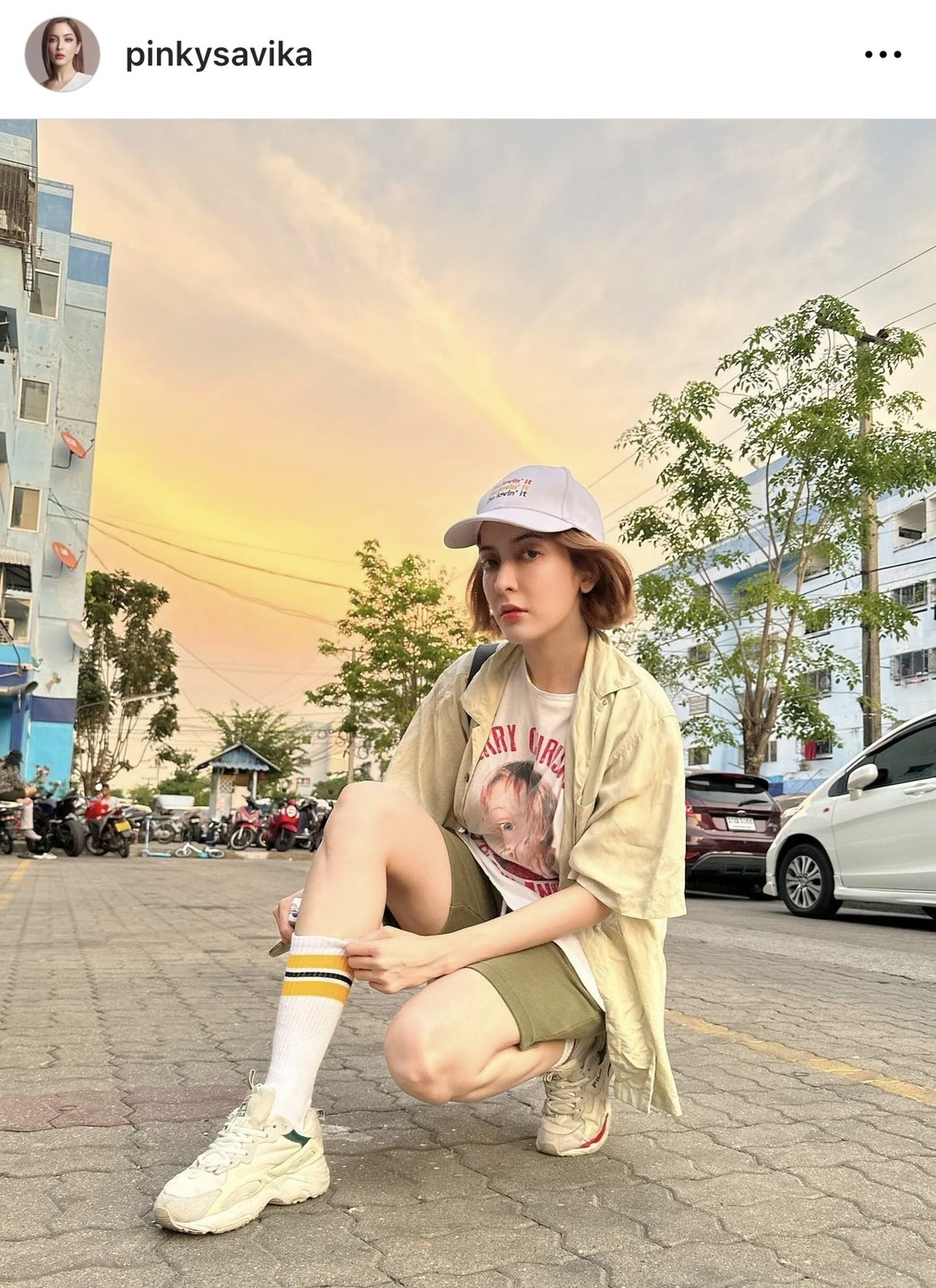 พิงกี้ สาวิกา ผันตัวเป็นแม่ค้าขายปลาหมึกทอด 