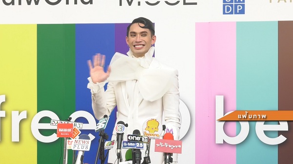 จับตาใครคือ 2 ดาราท้องใกล้คลอด ด้านดีเจดาด้า ยืนยันไม่ใช่ตนหลังมีชื่อเอี่ยว   (มีคลิป) 