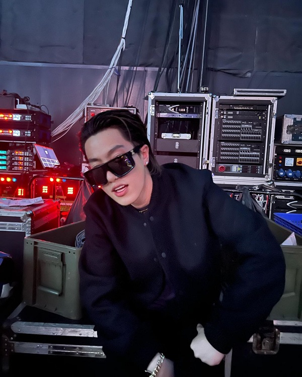 ชาวเน็ตจับตา “นารา – ซีดี” แอบคบกันจริงไหม (มีคลิป) ชาวเน็ตจับตา “นารา – ซีดี” แอบคบกันจริงไหม (มีคลิป)