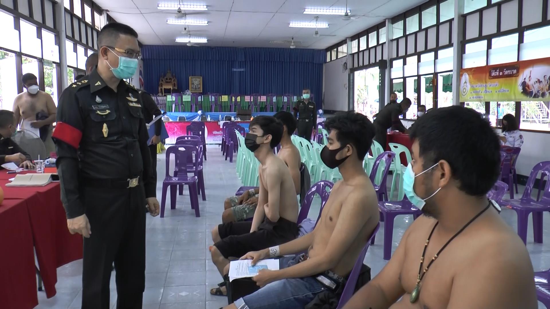 เกณฑ์ทหาร 2564 ! หนองขาหย่างคึกคัก-สาวสองร่วมสร้างสีสัน