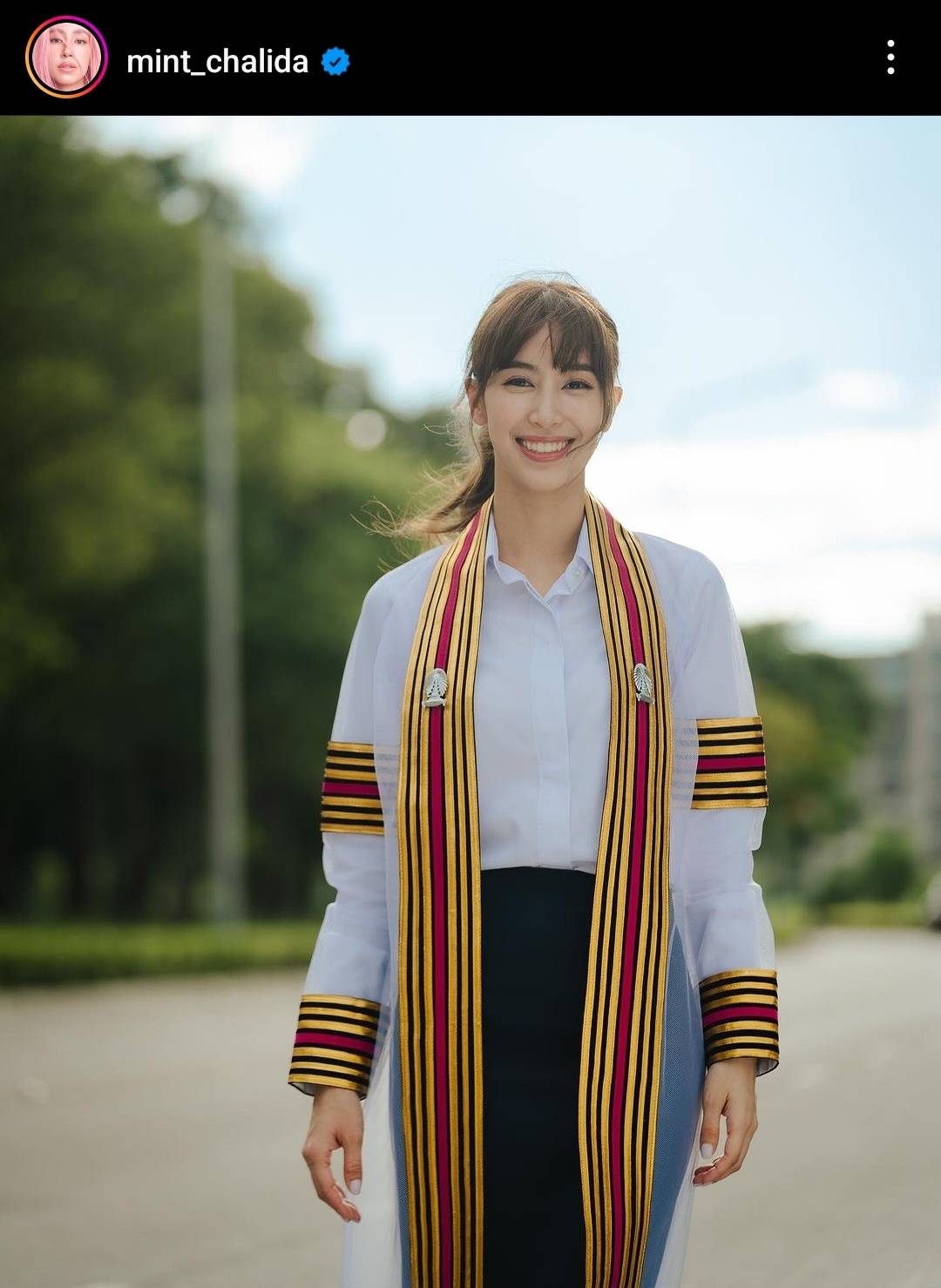 ไม่ได้จ้างเรียนจ้างสอบ! “มอส ราชัย” โพสต์ยินดีพี่สาว “มินต์ ชาลิดา” จบปริญญาโท ไม่ได้จ้างเรียนจ้างสอบ! “มอส ราชัย” โพสต์ยินดีพี่สาว “มินต์ ชาลิดา” จบปริญญาโท