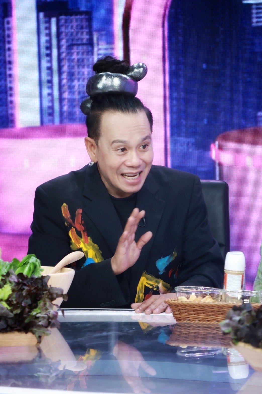 เสนาหอย เปิดใจ เคลียร์ปมความสัมพันธ์ เปิ้ล นาคร รับยังส่องชีวิต ตอบโอกาสร่วมงานมีไหม? เสนาหอย เปิดใจ เคลียร์ปมความสัมพันธ์ เปิ้ล นาคร รับยังส่องชีวิต ตอบโอกาสร่วมงานมีไหม?
