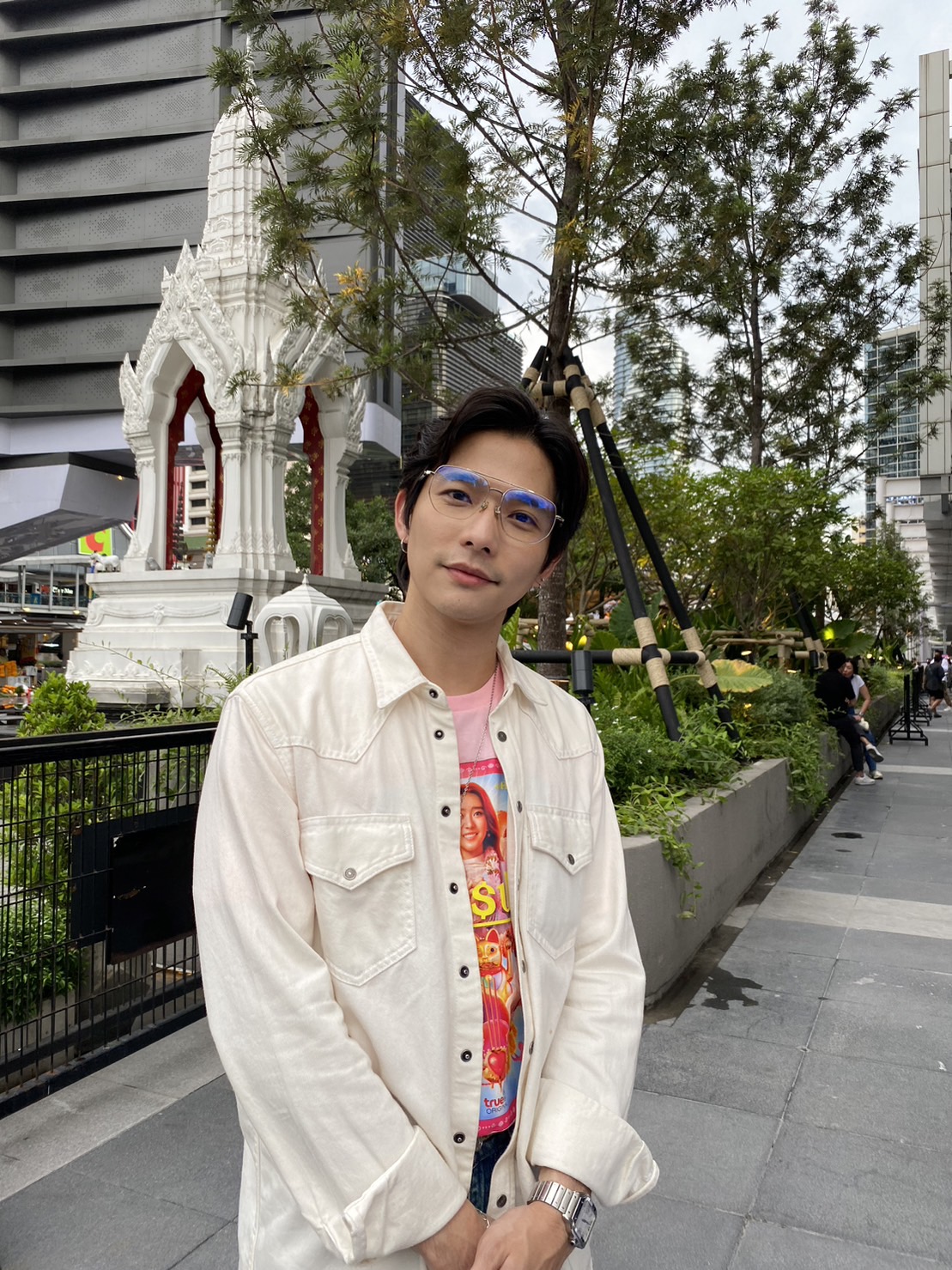 ลี ฐานัฐพ์ เผยเหตุผลไม่ลงรูปคู่แฟนสาว ยืนยันรักยังหวาน ลี ฐานัฐพ์ เผยเหตุผลไม่ลงรูปคู่แฟนสาว ยืนยันรักยังหวาน