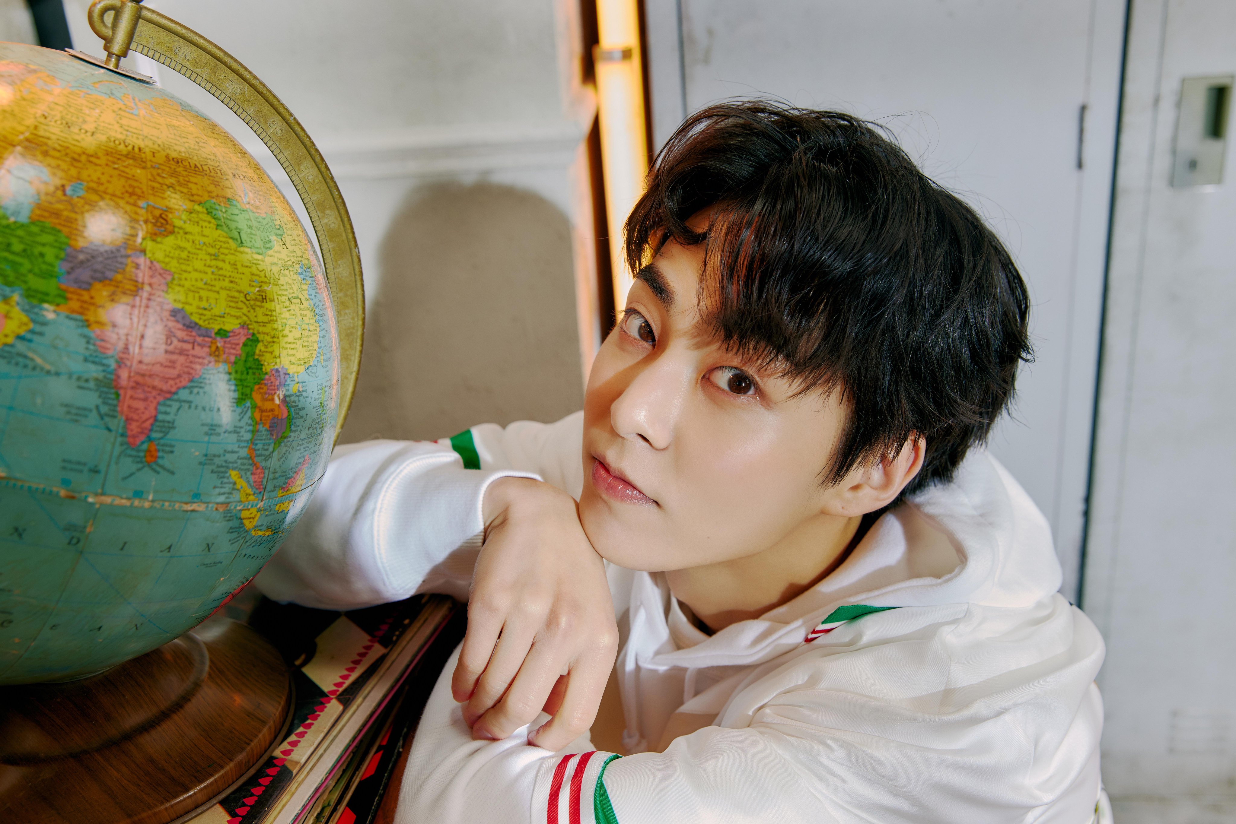 นักร้องหนุ่ม 'ซิ่วหมิน' สมาชิกวง EXO ตรวจพบติดเชื้อโควิด-19 นักร้องหนุ่ม 'ซิ่วหมิน' สมาชิกวง EXO ตรวจพบติดเชื้อโควิด-19