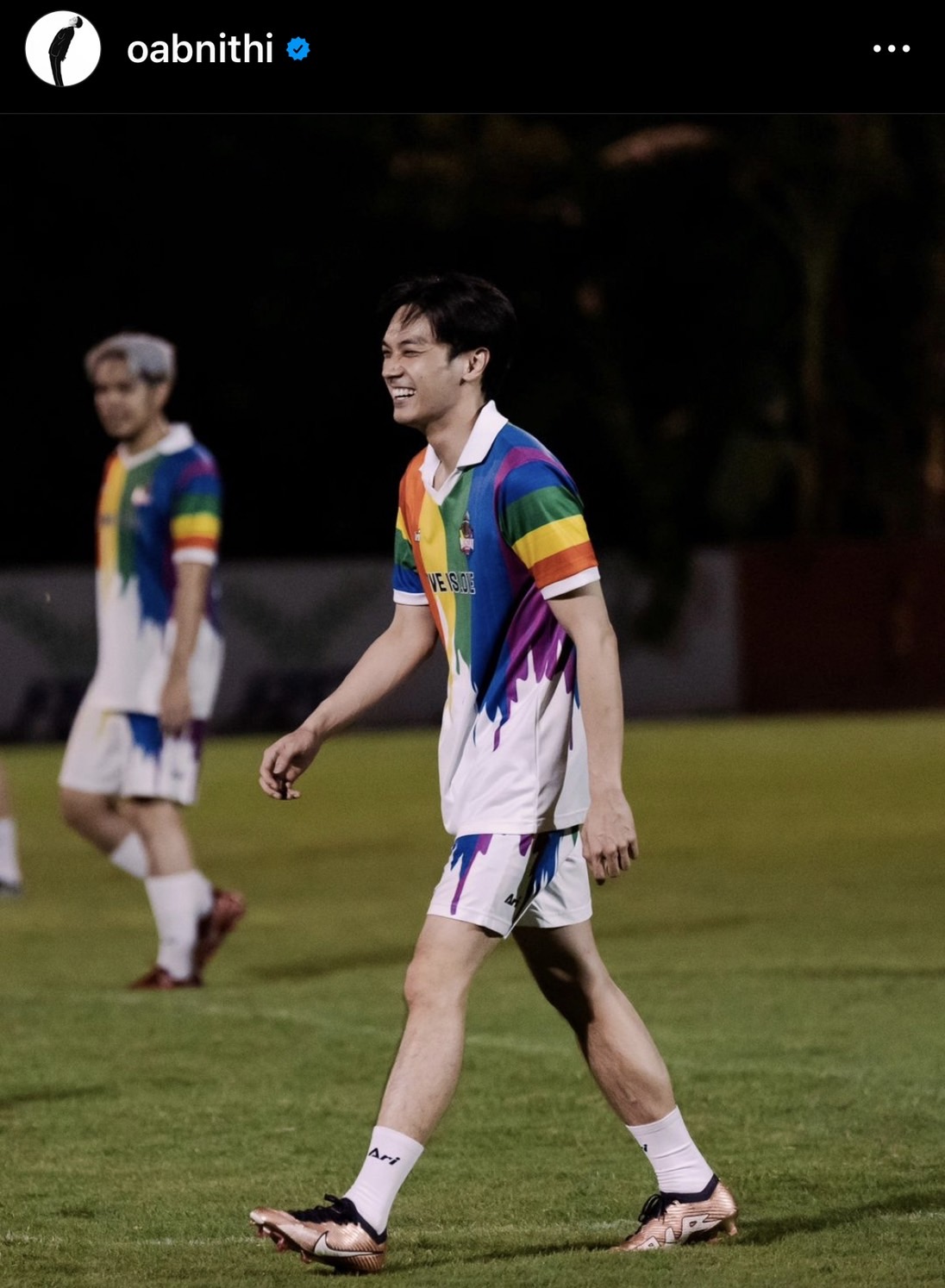 โอบนิธิ ทำใจละลาย เสิร์ฟแคปชั่นเด็ด แน่จริงก็ส่งยิ้มมา