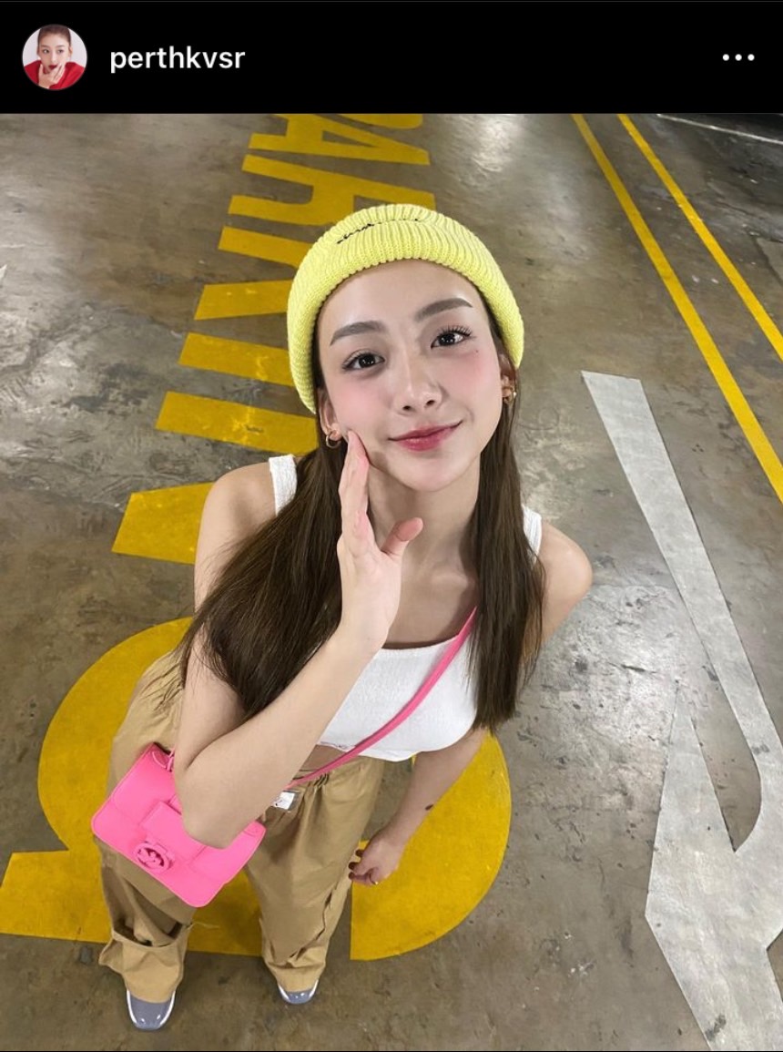 ต้นสังกัดชี้แจงกรณี เพิร์ธ วีริณฐ์ศรา ได้เป็น Lucky Fan คอนเสิร์ต แจ็คสัน หวัง ต้นสังกัดชี้แจงกรณี เพิร์ธ วีริณฐ์ศรา ได้เป็น Lucky Fan คอนเสิร์ต แจ็คสัน หวัง