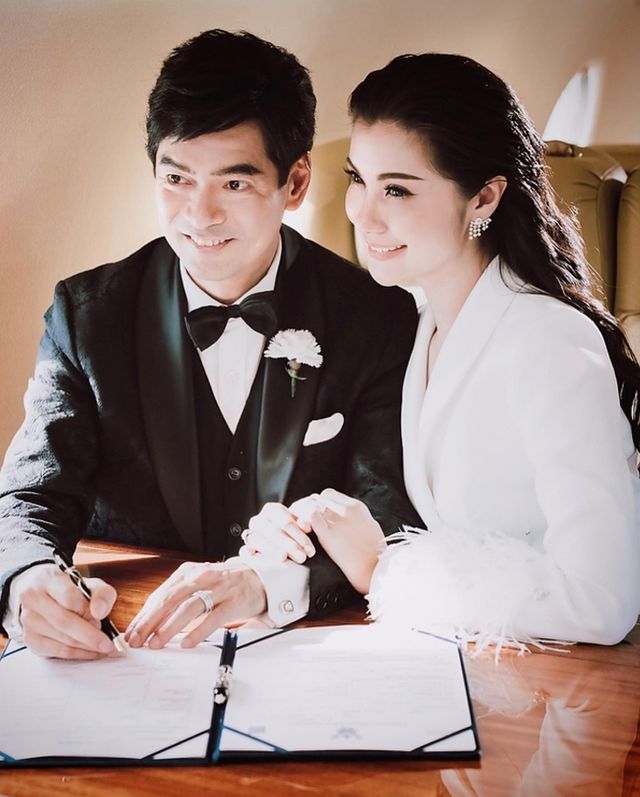 ฤกษ์ดี จิ๊บ-จ๊ะจ๋า จัดวิวาห์เหินฟ้าเหมาเครื่อง บินวนทะเลหัวหิน! ฤกษ์ดี จิ๊บ-จ๊ะจ๋า จัดวิวาห์เหินฟ้าเหมาเครื่อง บินวนทะเลหัวหิน!