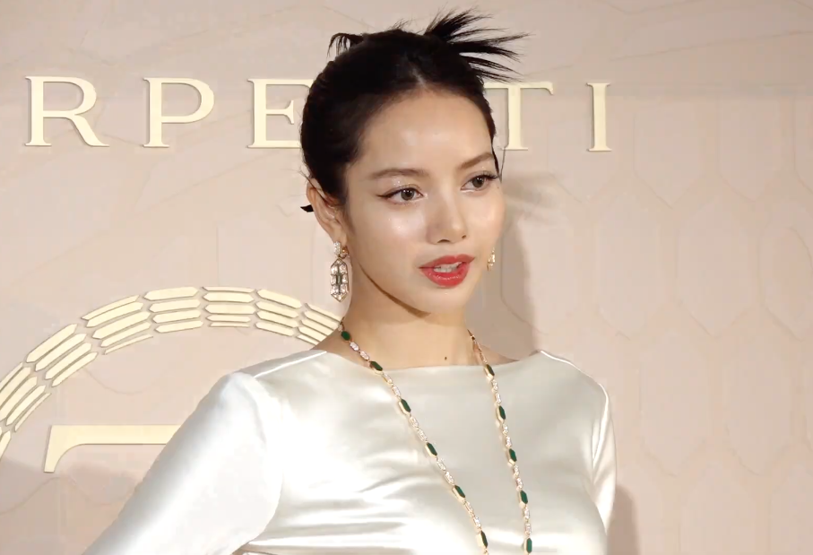 ยิ้มสยามสาดออร่า!! ‘ลิซ่า BLACKPINK’ สวยครองเทรนด์โลกในอีเวนต์ Bvlgari กรุงโซล ยิ้มสยามสาดออร่า!! ‘ลิซ่า BLACKPINK’ สวยครองเทรนด์โลกในอีเวนต์ Bvlgari กรุงโซล