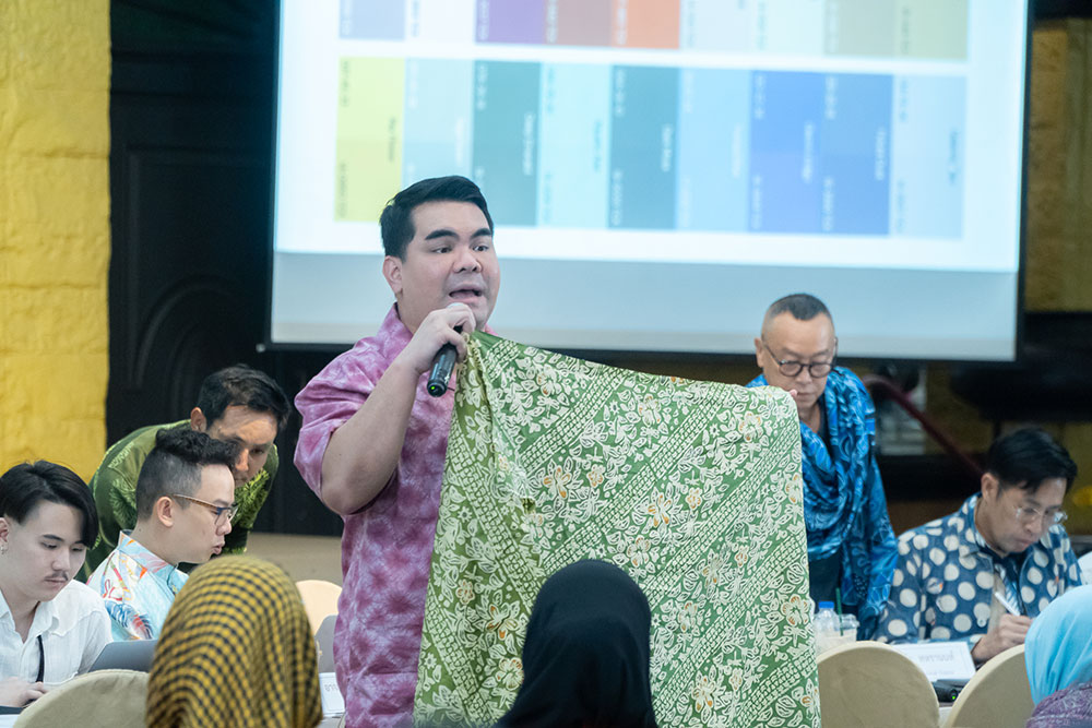 จังหวัดปัตตานีรวมจุดเด่นอัตลักษณ์พื้นถิ่น ผ้าบาติก ทุกรูปแบบสู่ตลาดสากล