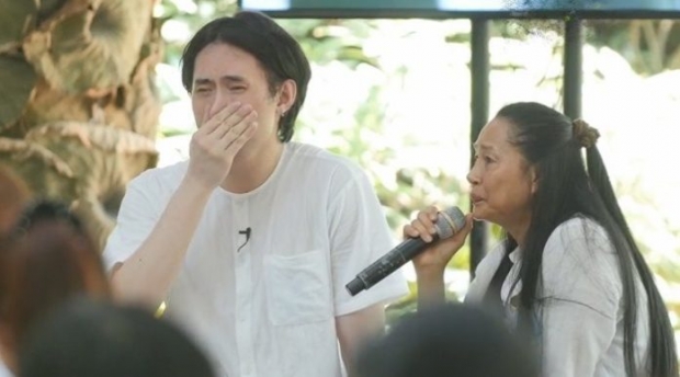 ดีเจมะตูม ปล่อยโฮขอโทษคุณแม่ หลังทำให้เป็นทุกข์ ขณะปฏิบัติธรรม