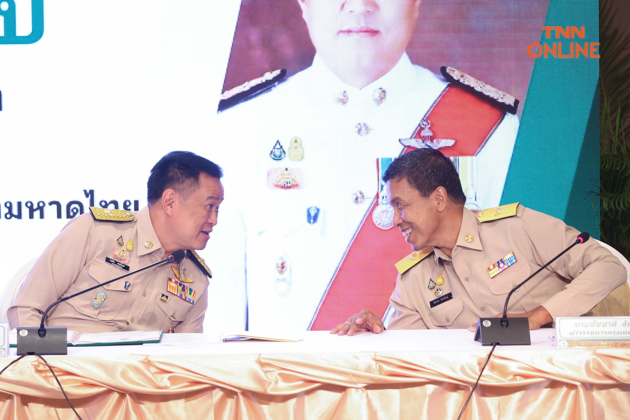 อนุทิน พบ ชัชชาติ มอบนโยบายให้กับกรุงเทพมหานคร