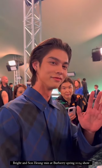 ออร่าความหล่อพุ่ง! ภาพคู่ ซนฮึงมิน-ไบร์ท วชิรวิชญ์ ร่วมงานแฟชั่นโชว์ Burberry ออร่าความหล่อพุ่ง! ภาพคู่ ซนฮึงมิน-ไบร์ท วชิรวิชญ์ ร่วมงานแฟชั่นโชว์ Burberry