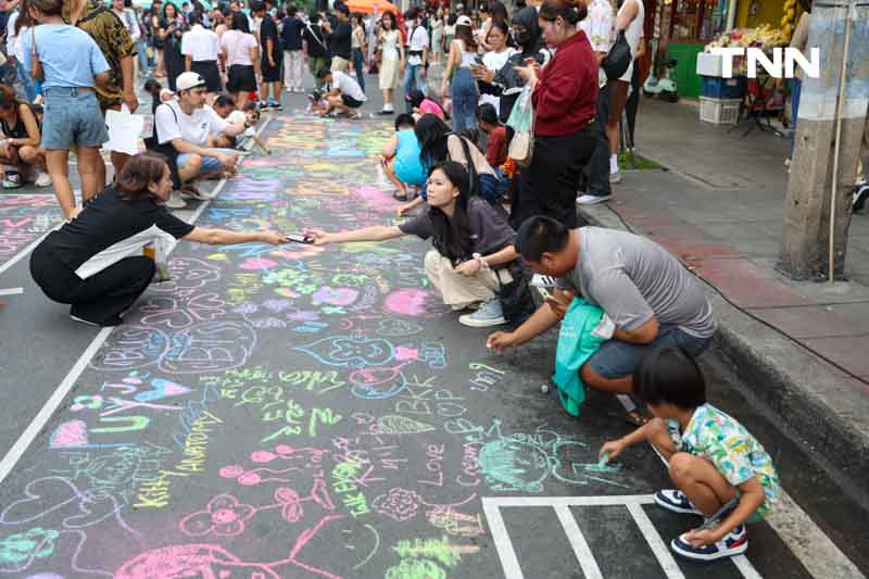 กทม. ชวนลดใช้รถ เพ้นท์สีถนนบรรทัดทองเพิ่มพื้นที่คนเดิน ในงาน Bangkok Car Free 2024 กทม. ชวนลดใช้รถ เพ้นท์สีถนนบรรทัดทองเพิ่มพื้นที่คนเดิน ในงาน Bangkok Car Free 2024