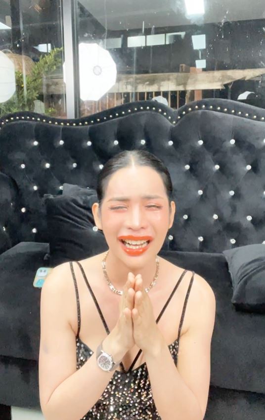 นารา เครปกะเทย ชีวิตพัง ร้องไห้ยกมือไหว้ขอโทษ หลังโดนคดี