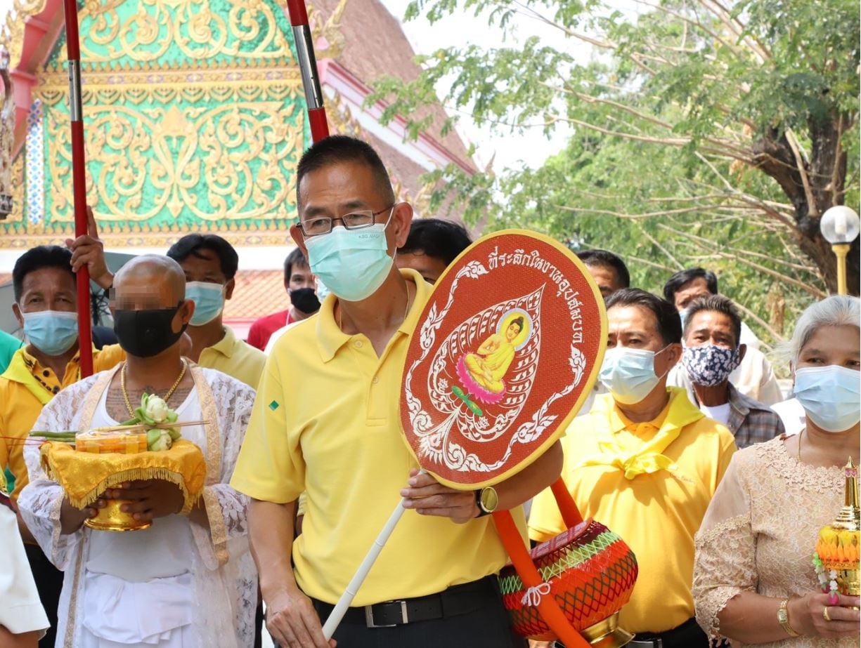 นาคเป็นงง! ผู้ว่าฯ ปทุมธานี ไปงานบวชไม่รู้จักเจ้าภาพ เผยเหตุผลทำชาวเน็ตซึ้ง