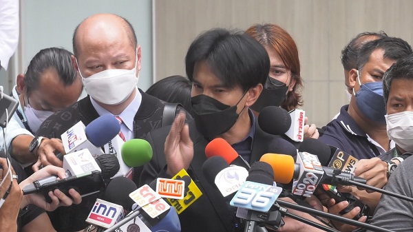 “ต๊ะ บอยสเก๊าท์” แถลงข่าวทั้งน้ำตา ยืนยันไม่เคยเอาชื่อเสียงไปหลอกใคร  (มีคลิป)