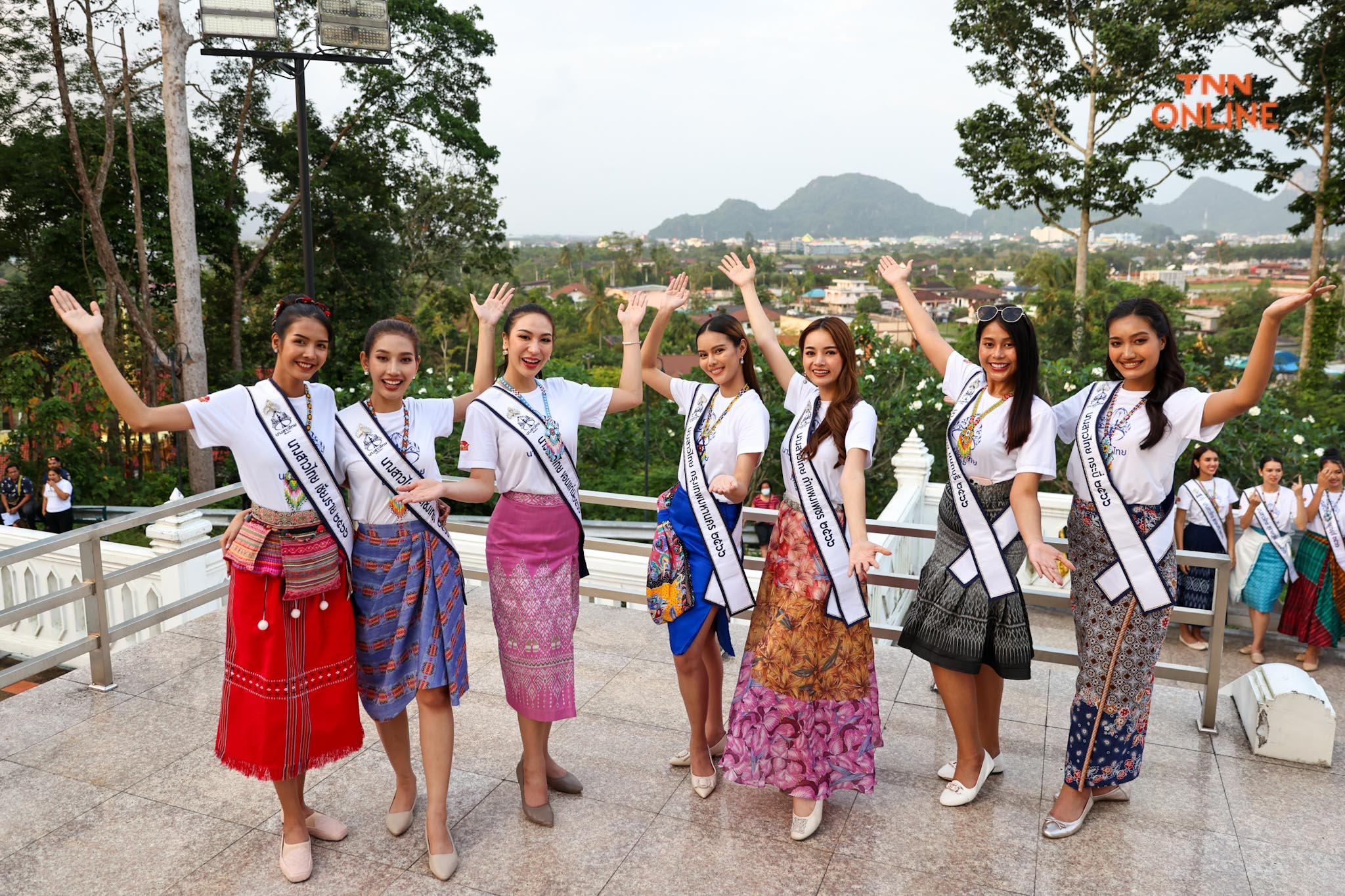 น่ารักสมวัยนางสาวไทย 2566 สักการะศาลหลักเมืองพัทลุงเสริมสิริมงคลกิจกรรมเก็บตัววันแรก น่ารักสมวัยนางสาวไทย 2566 สักการะศาลหลักเมืองพัทลุงเสริมสิริมงคลกิจกรรมเก็บตัววันแรก