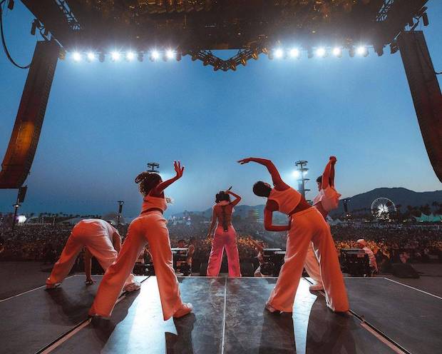 เพลง SAD แต่ไม่เศร้า!! ‘มิลลิ’ ปล่อยเพลง SAD AEROBIC สานต่อลีลาแอโรบิกงาน Coachella (มีคลิป) เพลง SAD แต่ไม่เศร้า!! ‘มิลลิ’ ปล่อยเพลง SAD AEROBIC สานต่อลีลาแอโรบิกงาน Coachella (มีคลิป)