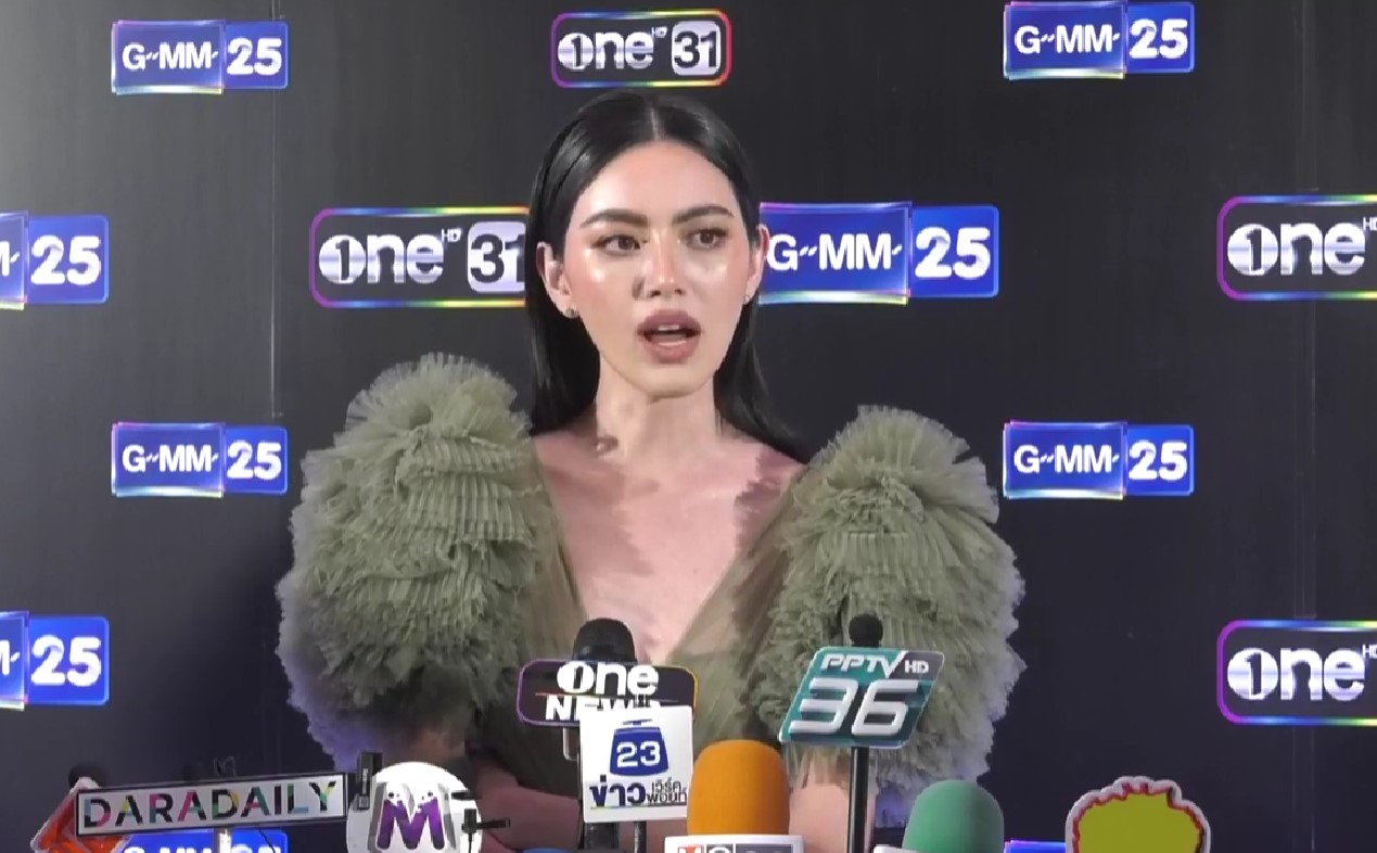 ใหม่ ดาวิกา เผย เต๋อ ฉันทวิชช์ โดนโกงเงินค่าโมเดลสูญหลักหมื่น ใหม่ ดาวิกา เผย เต๋อ ฉันทวิชช์ โดนโกงเงินค่าโมเดลสูญหลักหมื่น