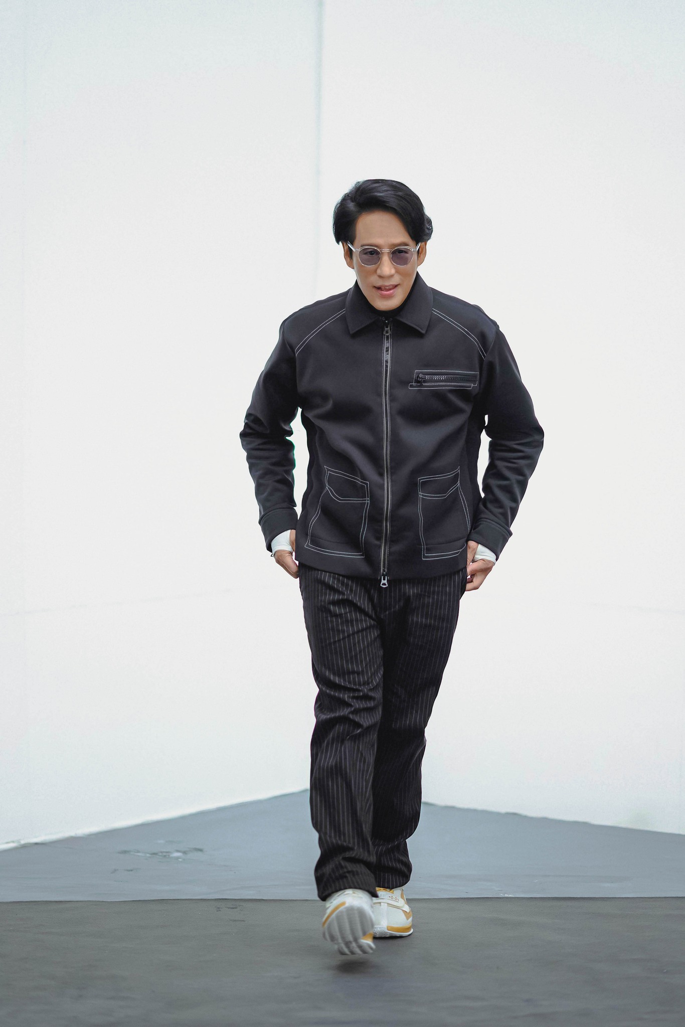 พี่เบิร์ด ชวนแฟนเพลงท่องจักรวาล กับ“แบบเบิร์ดเบิร์ดโชว์ ครั้งที่ 12 ตอน MULTIBIRD จักรวาลธงไชย”