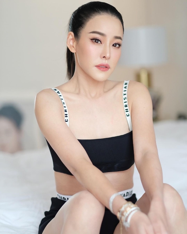 หนิง ปณิตา เดือด!! ถูกมือดีปลอมไอจี น้องณิริน หนิง ปณิตา เดือด!! ถูกมือดีปลอมไอจี น้องณิริน