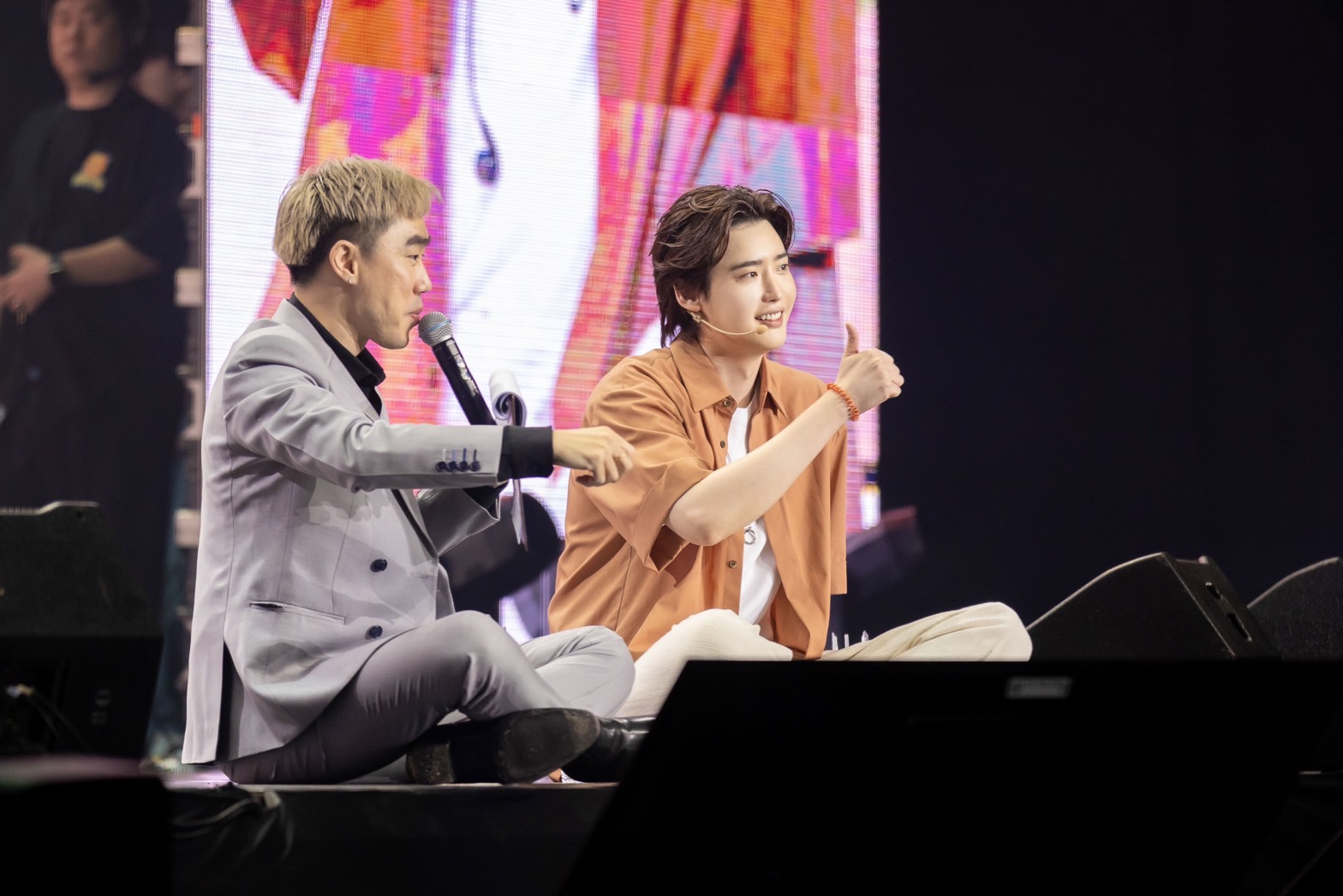 เป็ดน้อยแฮปปี้!! 'อีจงซอก' เสิร์ฟความฟินในแฟนมีตติ้งไทยรอบ 5 ปี เป็ดน้อยแฮปปี้!! 'อีจงซอก' เสิร์ฟความฟินในแฟนมีตติ้งไทยรอบ 5 ปี