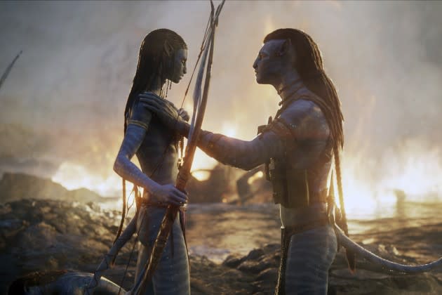 เร็วสุดของปีนี้!! 'Avatar 2’ โกยรายได้ทะลุพันล้านดอลลาร์ใน 14 วัน เร็วสุดของปีนี้!! 'Avatar 2’ โกยรายได้ทะลุพันล้านดอลลาร์ใน 14 วัน