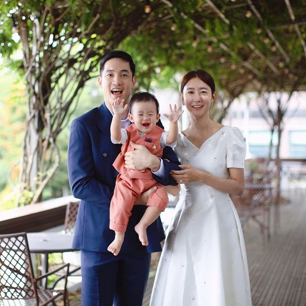 อ้วน รังสิต เตรียมกลับไทยหลังฉีดวัคซีนเข็ม 2  (มีคลิป) 