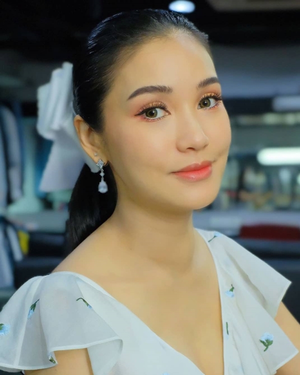 ชมพู่ ก่อนบ่าย โชว์ผลตรวจเป็นลบ ชมพู่ ก่อนบ่าย โชว์ผลตรวจเป็นลบ