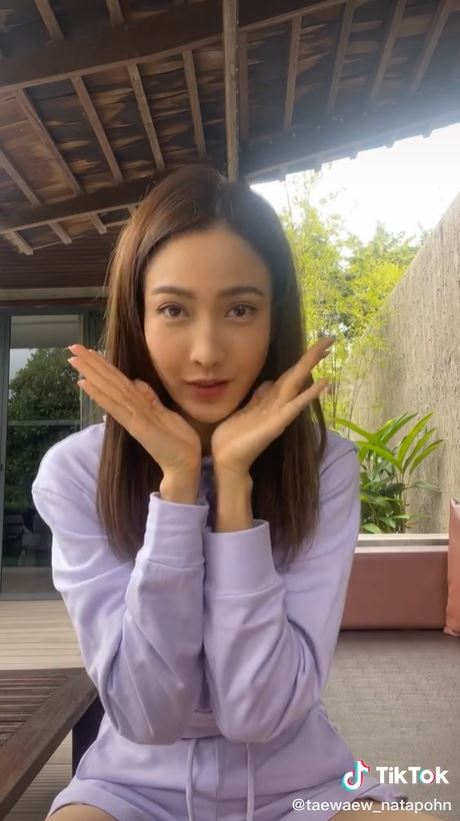ส่องเหล่าคนดังเต้นคัฟเวอร์เพลงฮิตใน TikTok เฮอร์ไมโอน้อง