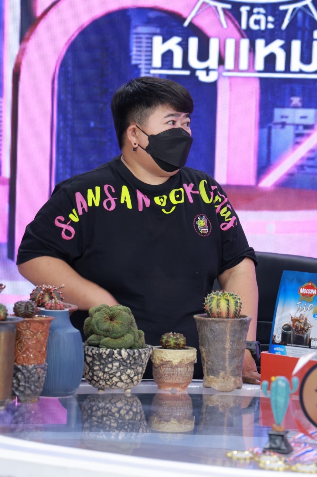 โก๊ะตี๋ ใช้เงินเพียงเดือนละ 30,000บาท ปลูกแคคตัสขายจนประสบความสำเร็จ!! โก๊ะตี๋ ใช้เงินเพียงเดือนละ 30,000บาท ปลูกแคคตัสขายจนประสบความสำเร็จ!!