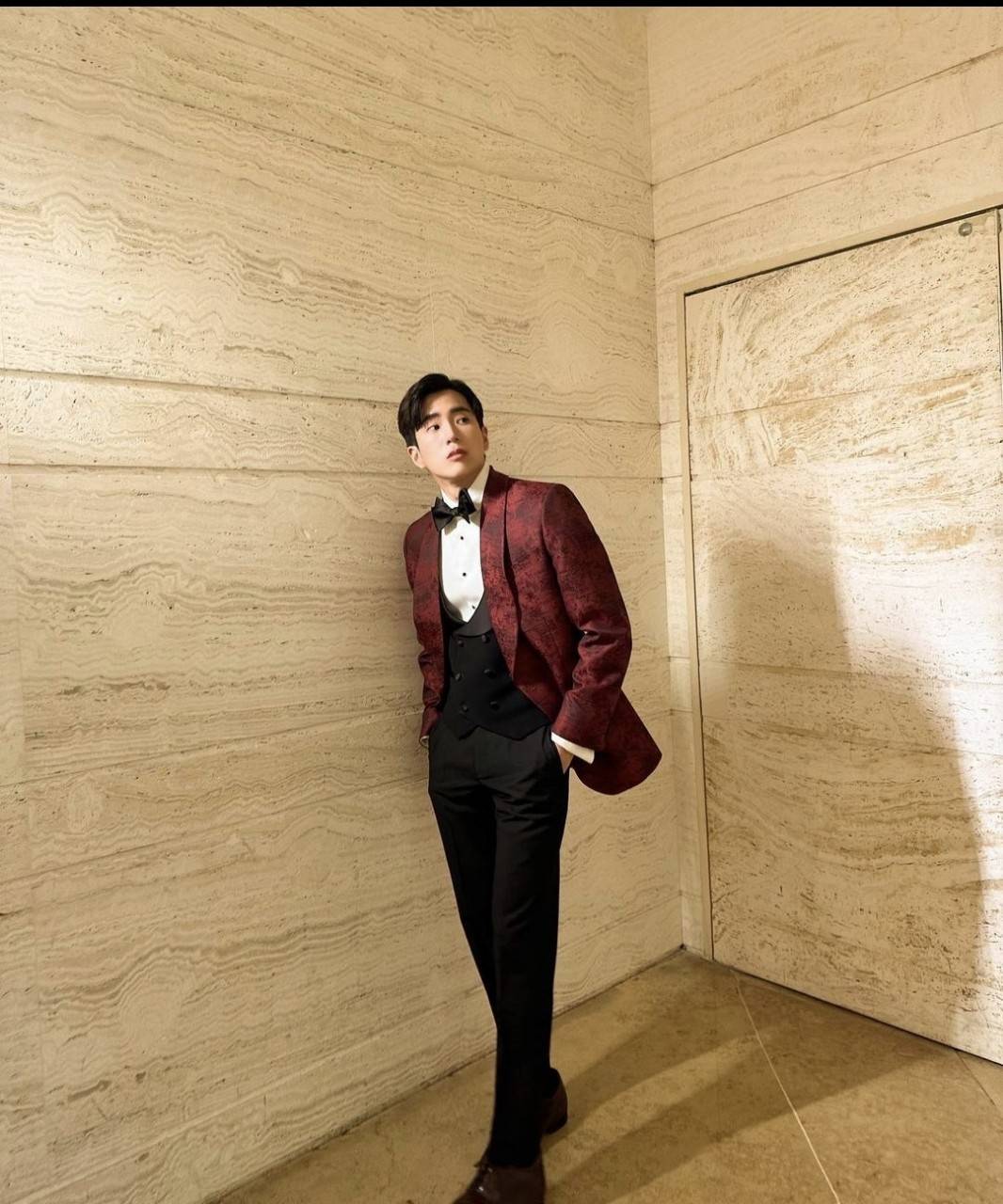 หล่ออินเตอร์ นนกุล ร่วมงานประเทศรางวัลที่ประเทศสิงคโปร์ หล่ออินเตอร์ นนกุล ร่วมงานประเทศรางวัลที่ประเทศสิงคโปร์