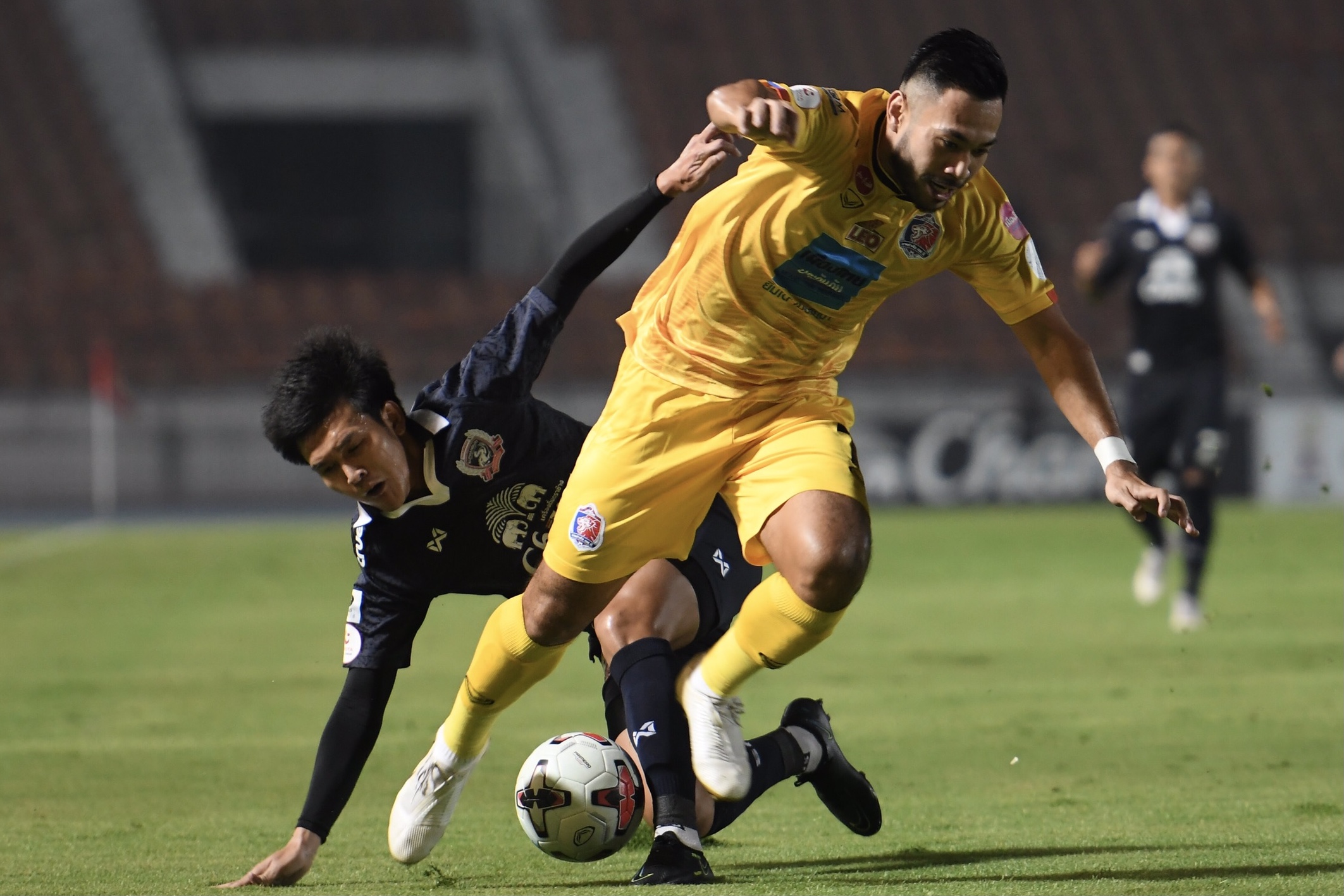 โบลี่ซัดเปิดงามหยด! 'ท่าเรือ' บุกฟัด 'สุพรรณบุรี' 2-0 ยังเกาะที่3แน่น