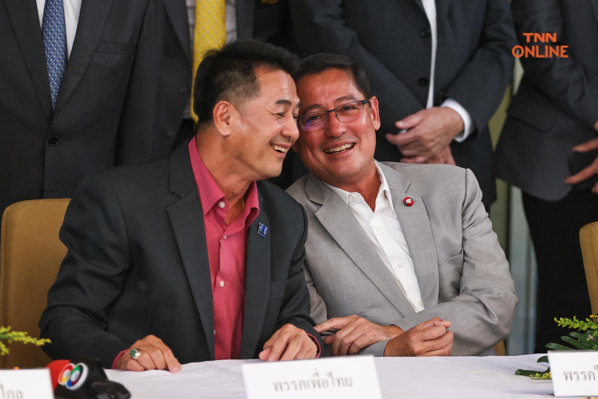 เปลี่ยน 'ดีลลับเป็นดีลรัก' พิธา ยันเก้าอี้ ปธ.สภา ตกลงกันได้