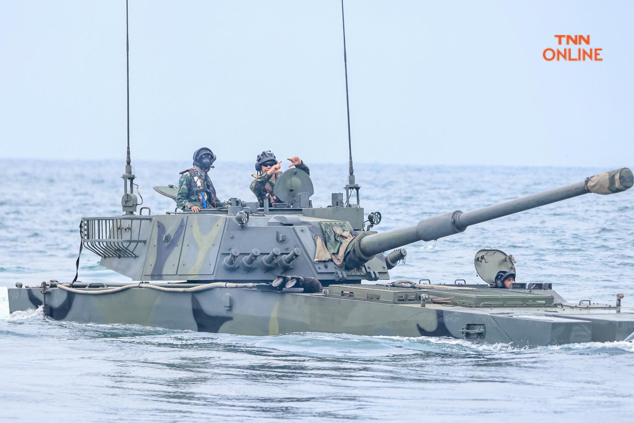 ทดสอบขีดความสามารถ “เรือหลวงช้าง” ลำเลียงกำลังพลและช่วยผู้ประสบภัยทางทะเล ทดสอบขีดความสามารถ “เรือหลวงช้าง” ลำเลียงกำลังพลและช่วยผู้ประสบภัยทางทะเล