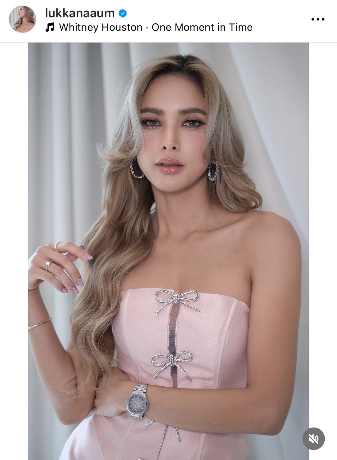 อุ้ม ลักขณา เปิดใจทั้งน้ำตา เผยเคยกราบเท้าสามี