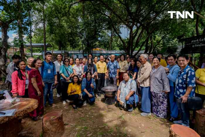 กรมการพัฒนาชุมชน จัดโครงการสอนย้อมสีธรรมชาติ “Color Creation“ เพิ่มมูลค่าสร้างรายได้ เสริมอัตลักษณ์บนผืนผ้า จุดที่ 3 ภาคเหนือ กรมการพัฒนาชุมชน จัดโครงการสอนย้อมสีธรรมชาติ “Color Creation“ เพิ่มมูลค่าสร้างรายได้ เสริมอัตลักษณ์บนผืนผ้า จุดที่ 3 ภาคเหนือ