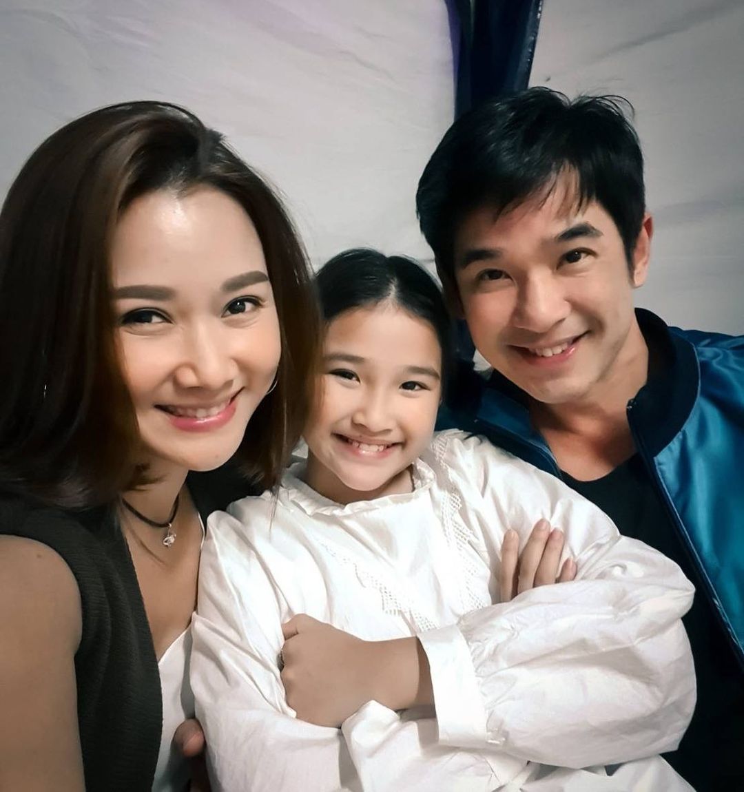 ลิฟท์ สุพจน์ กักตัวในรถบ้าน หลังอยู่กองละครเดียวกันกับ ปีโป้ ลิฟท์ สุพจน์ กักตัวในรถบ้าน หลังอยู่กองละครเดียวกันกับ ปีโป้