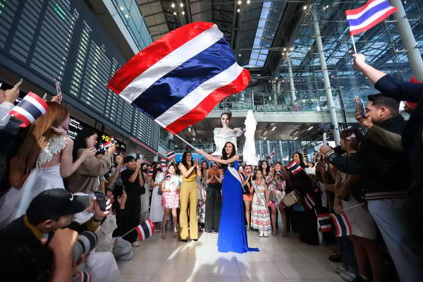 โอปอล สุชาตา บินชิงมงฯ Miss Universe 2024 ที่เม็กซิโก แฟนแห่ส่งกำลังใจ โอปอล สุชาตา บินชิงมงฯ Miss Universe 2024 ที่เม็กซิโก แฟนแห่ส่งกำลังใจ