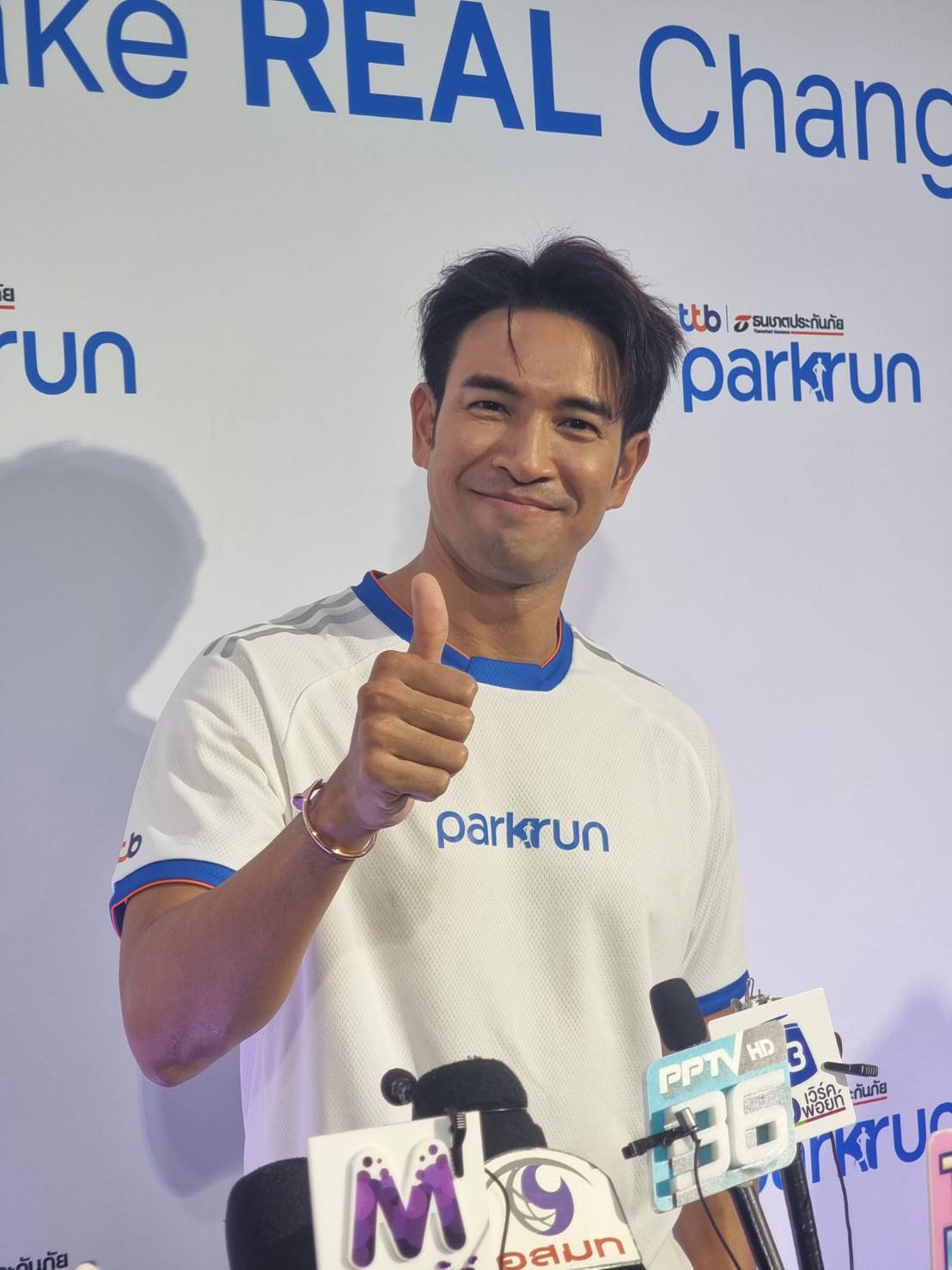“เกรท วรินทร”  ไม่รู้สึกเครียดหลังมีคนโยง ปมเพื่อนพระเอกแทงข้างหลัง