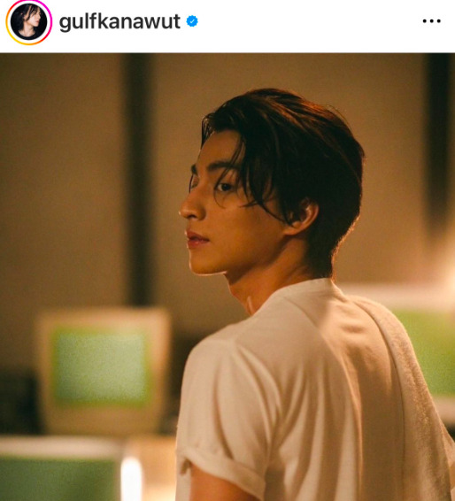 5 หนุ่มวาย ความสามารถล้น จับไมค์ร้องเพลง 5 หนุ่มวาย ความสามารถล้น จับไมค์ร้องเพลง