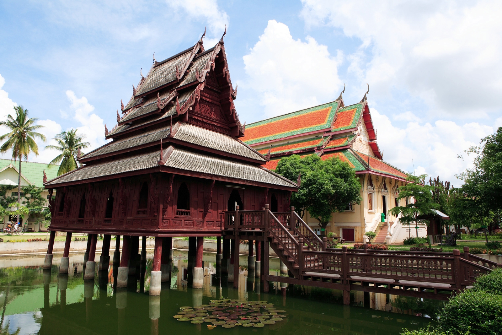 ไหว้พระ 9 วัด “อุบลราชธานี” 2566 เยือนถิ่นดอกบัวงาม สักการะพระเจ้าใหญ่อินทร์แปง ไหว้พระ 9 วัด “อุบลราชธานี” 2566 เยือนถิ่นดอกบัวงาม สักการะพระเจ้าใหญ่อินทร์แปง