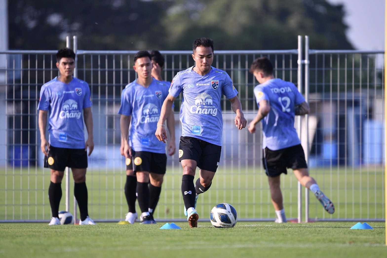 'ชนาธิป' อยากเห็นความกระหายของทุกคนหลัง 'ทีมชาติไทย' ซ้อมเต็มรูปแบบ 'ชนาธิป' อยากเห็นความกระหายของทุกคนหลัง 'ทีมชาติไทย' ซ้อมเต็มรูปแบบ