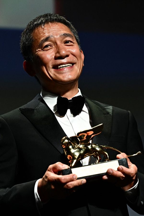 “เหลียงเฉาเหว่ย” รับรางวัล “Golden Lion Lifetime Achievement” “เหลียงเฉาเหว่ย” รับรางวัล “Golden Lion Lifetime Achievement”