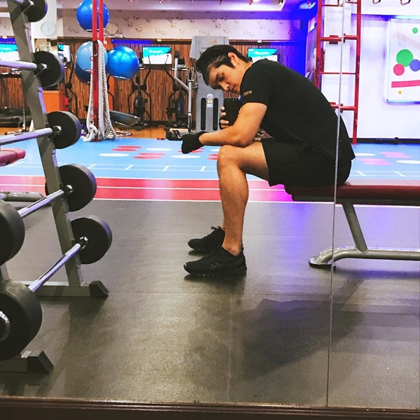 อู๋ นวพล แชร์ประสบการณ์ ออกกำลังกายหนักจนปอดรั่ว อู๋ นวพล แชร์ประสบการณ์ ออกกำลังกายหนักจนปอดรั่ว