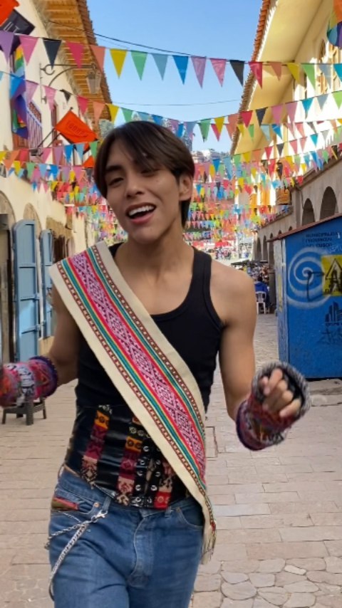 Lenin Tamayo ศิลปินเปรูทำเพลงสไตล์ K-Pop ในภาษา Quechua (มีคลิป) 