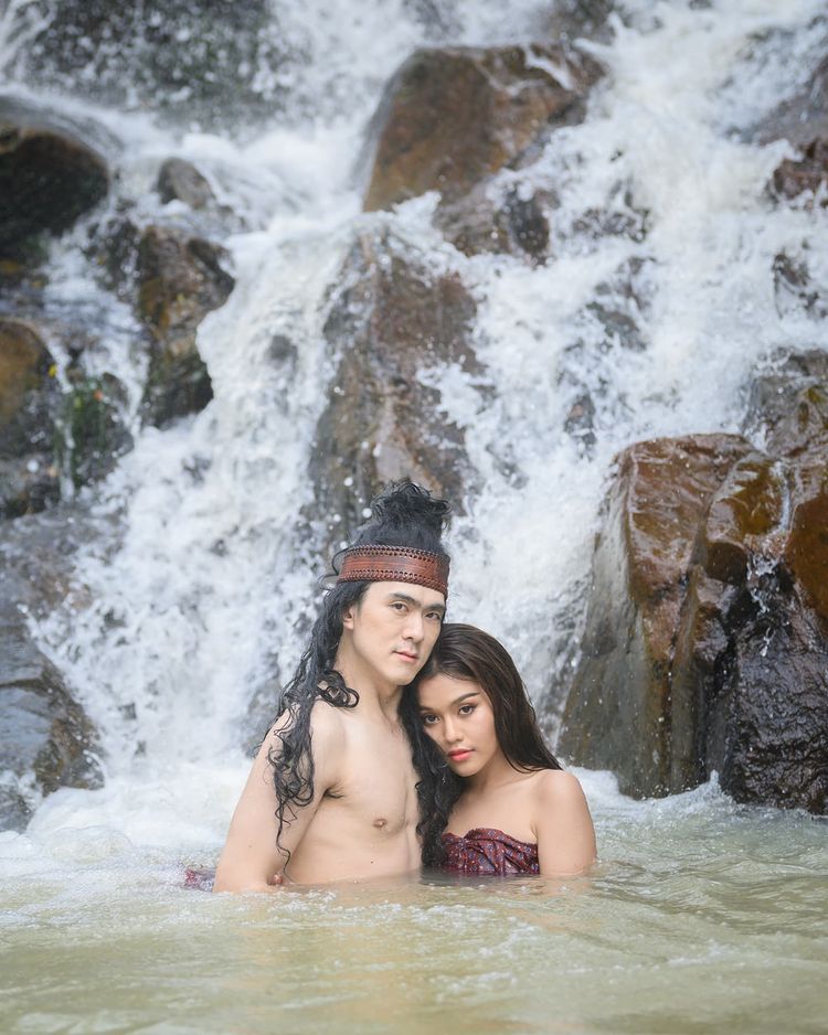 อ๊อฟ ซาบซึ้ง ธัญญ่า ซื้อเพลงให้เป็นของขวัญ ลั่นปีหน้าขอแค่มีกันแบบนี้ (มีคลิป)
