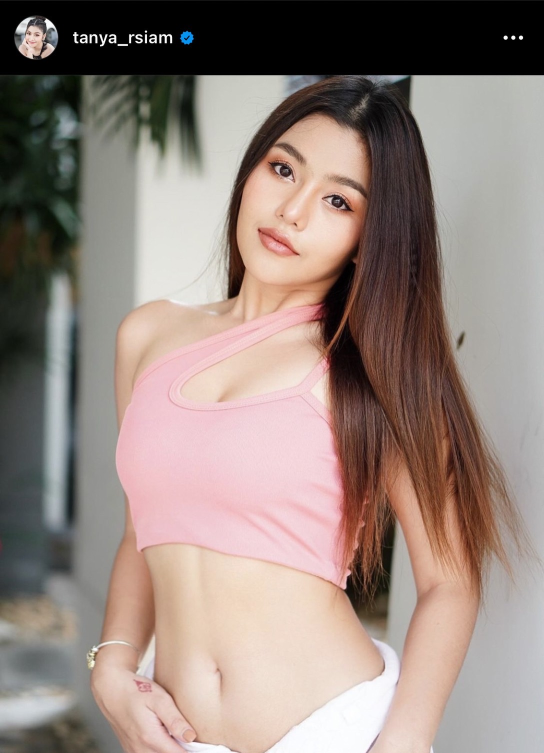 เฉลย!! หลังเพจดังโพสต์เจ๊มอย108 ธัญญ่า อาร์สยาม คอมเมนท์ แฟนใหม่เทอหน้าคุ้นๆ   
